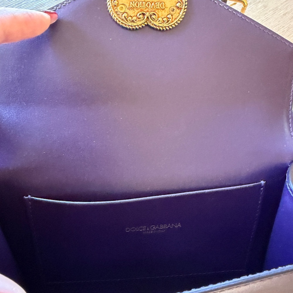 Dolce & Gabbana Purple Belt Bag with Gold Heart Accent - Picture 3 of 5